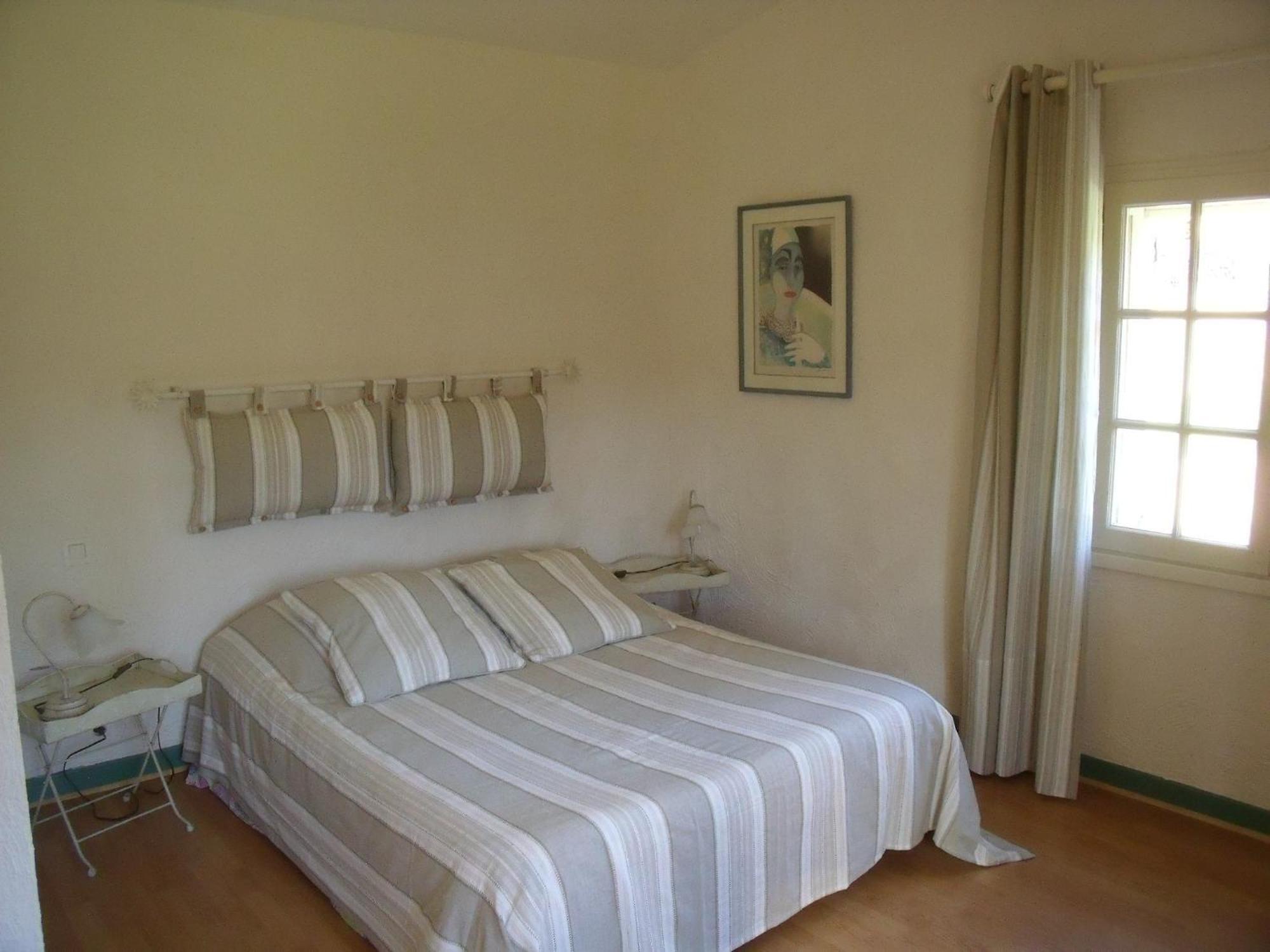 Domaine De La Provenc'Ane Villa ซาแลนส์ ห้อง รูปภาพ